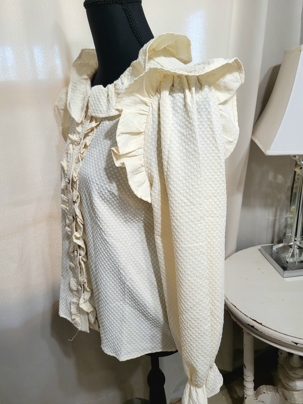Alice Blue Cream Textured Ruffle Button-Down Blouse - Picture 3 of 5